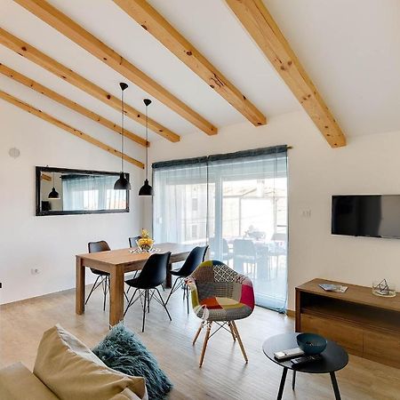 Ellmar Apartment Medulin Exterior photo